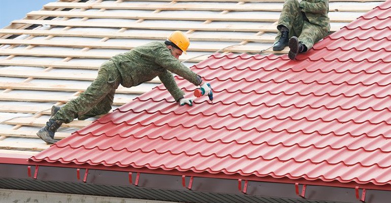 Bayraklı profesyonel kiremit Çatı – Onduline örneği